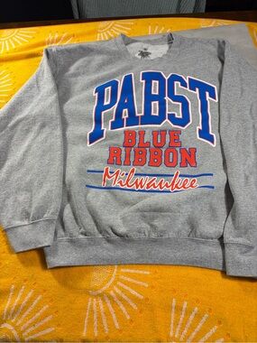 Pabst Blue Ribbon Beer Fleece Sweater Men medium Gray Crew Sweatshirt Pullover